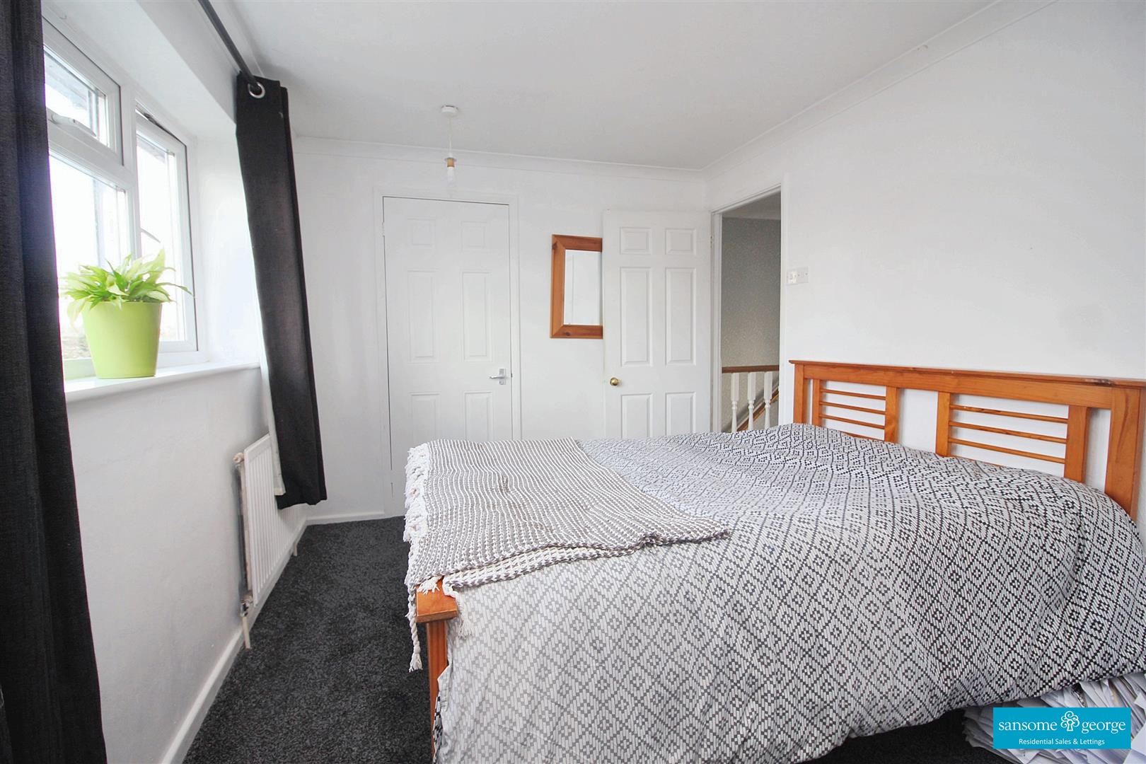 Ashampstead Road, Southcote, Reading